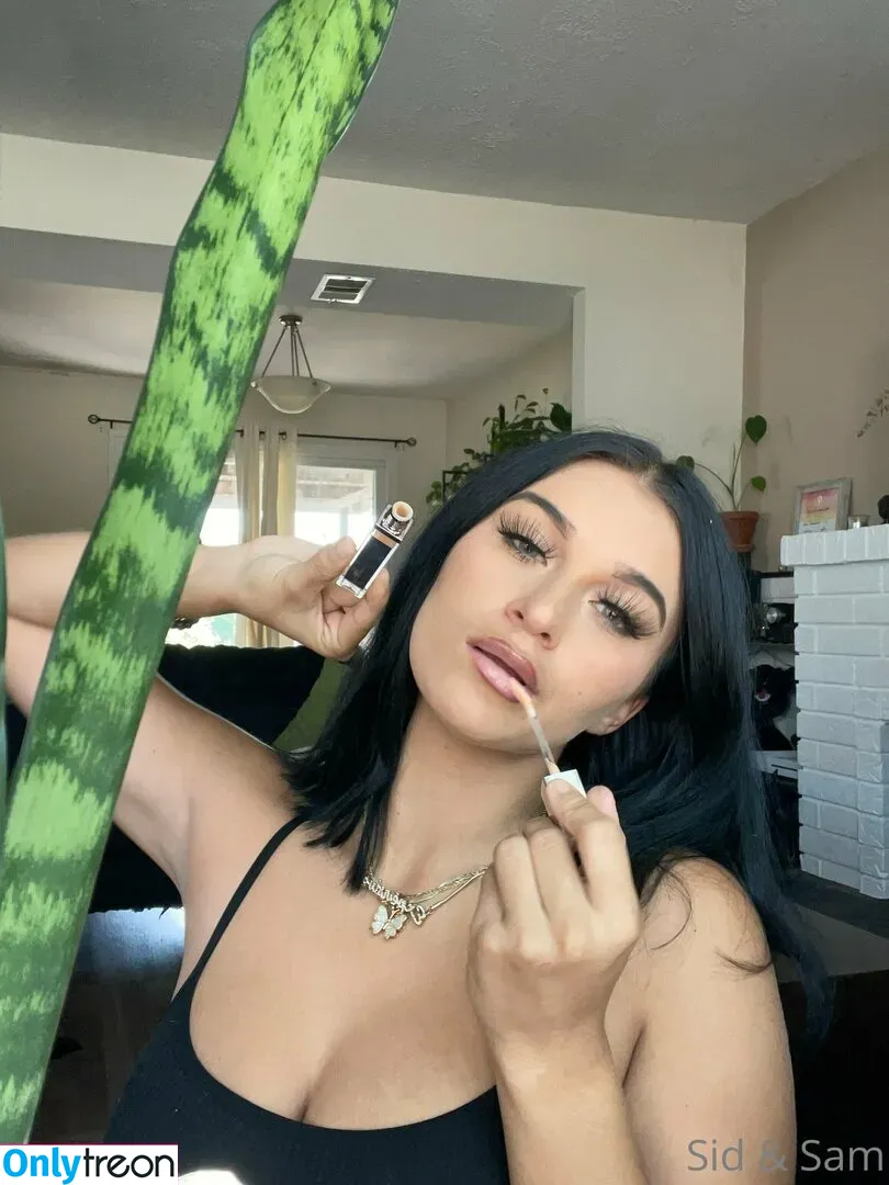 meandmommy nude photo #0037 (me_mommy_parenting)