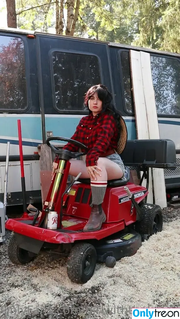 mechanicmommyfree nude photo #0013 (minitruckmommygarageofficial)