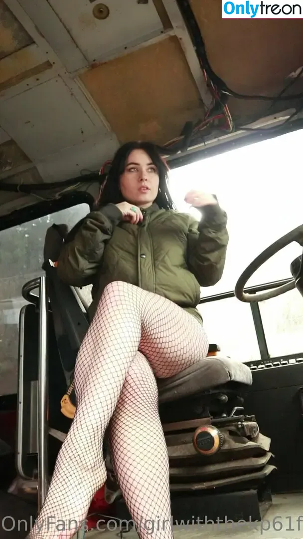 mechanicmommyfree nude photo #0016 (minitruckmommygarageofficial)