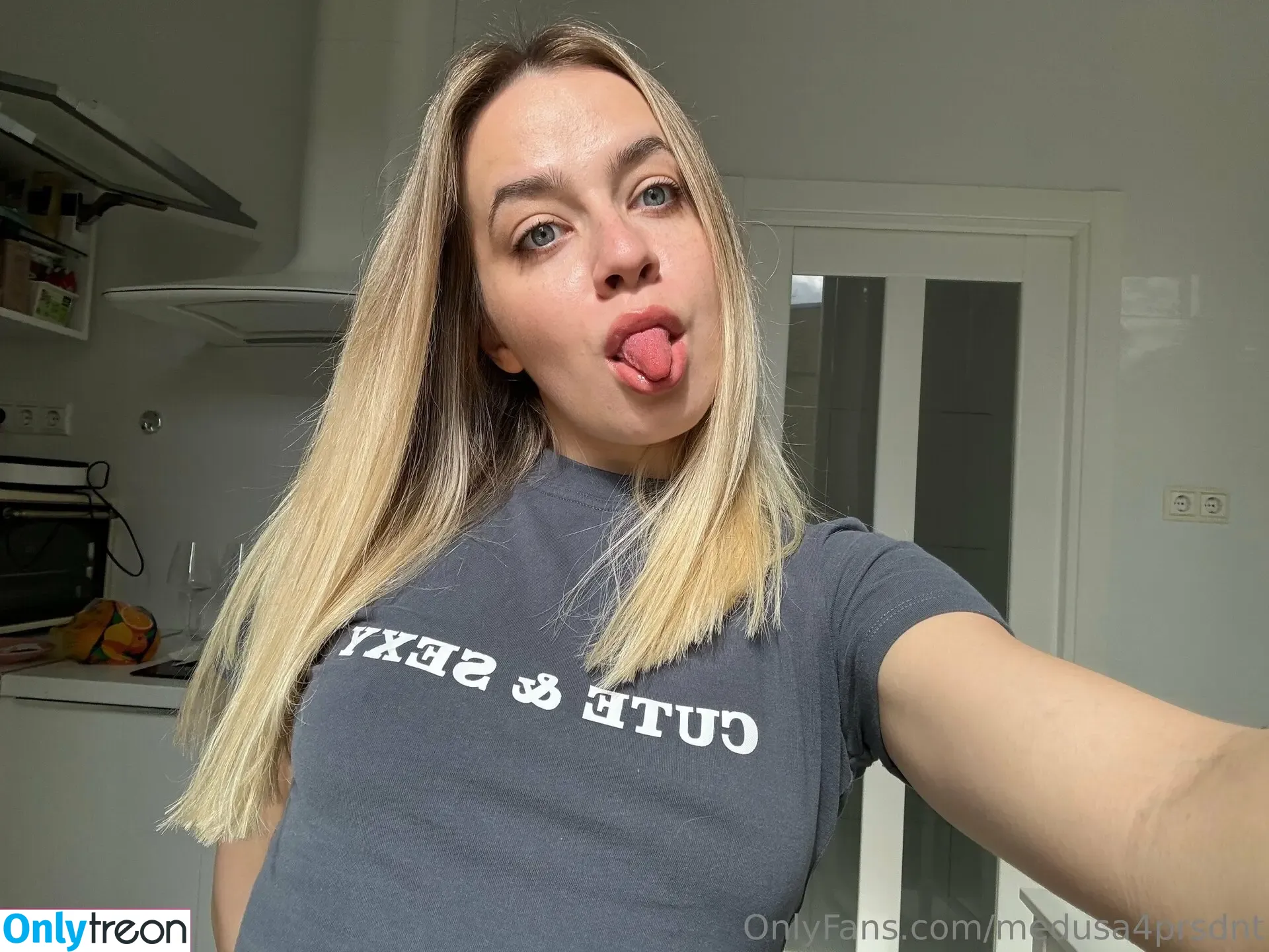 medusa4prsdnt nude photo #0075 (medusa4prsdnt)