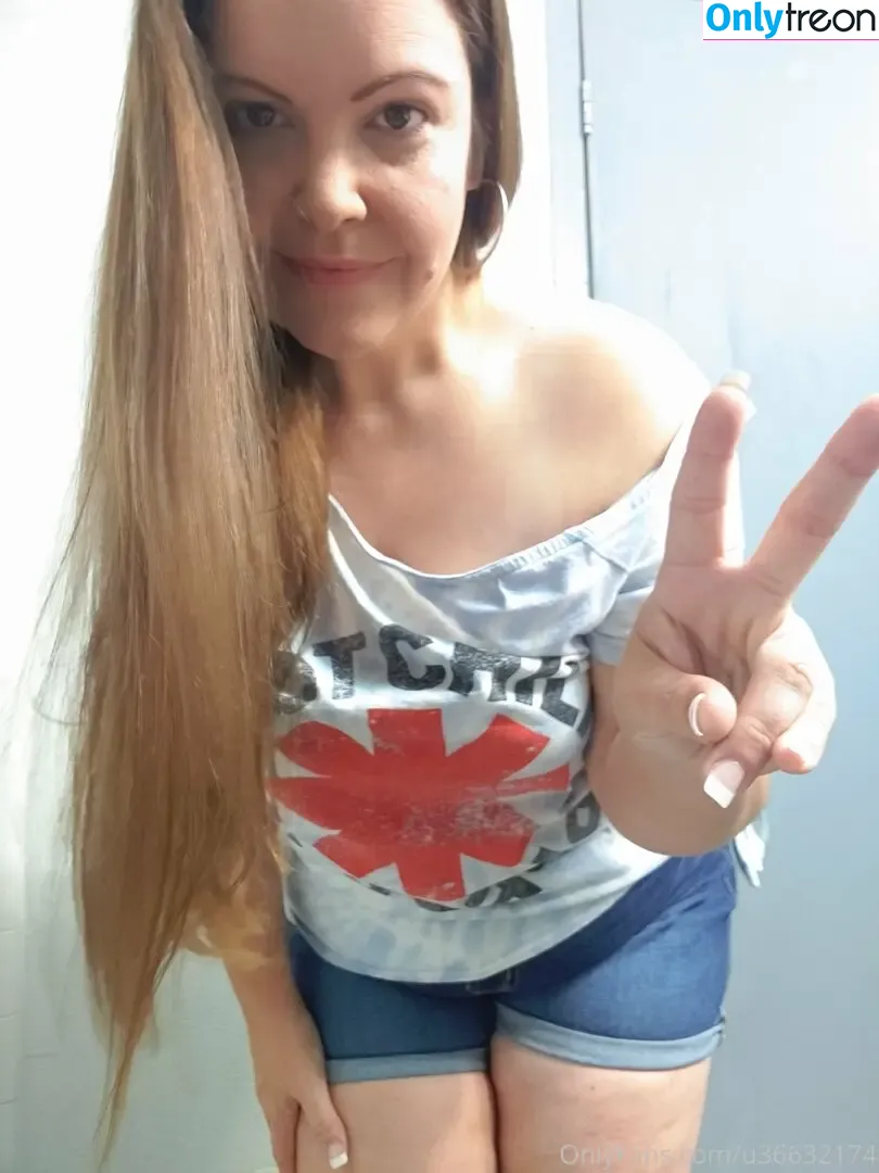 meehmee420 nude photo #0042 (meehmee420)