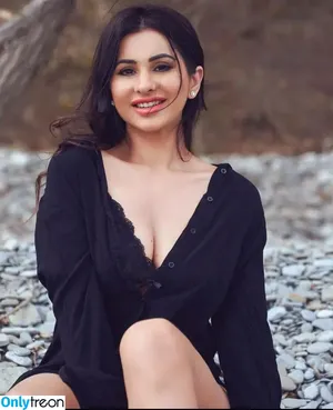 Meetii Kalher / meetiikalher nude photo #0150