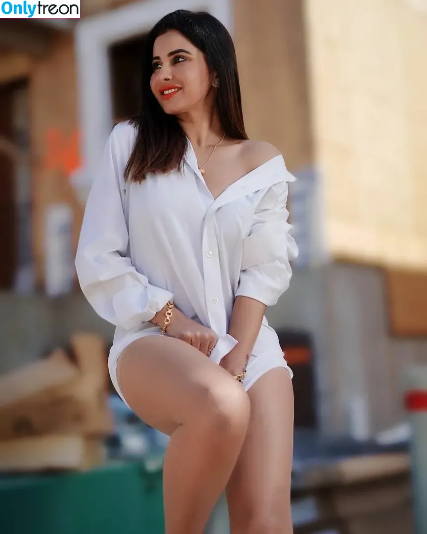 Meetii Kalher nude photo #0240 (meetiikalher)