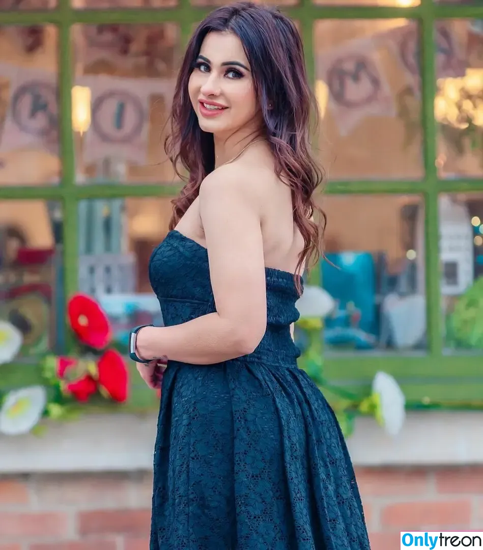 Meetii Kalher nude photo #0289 (meetiikalher)