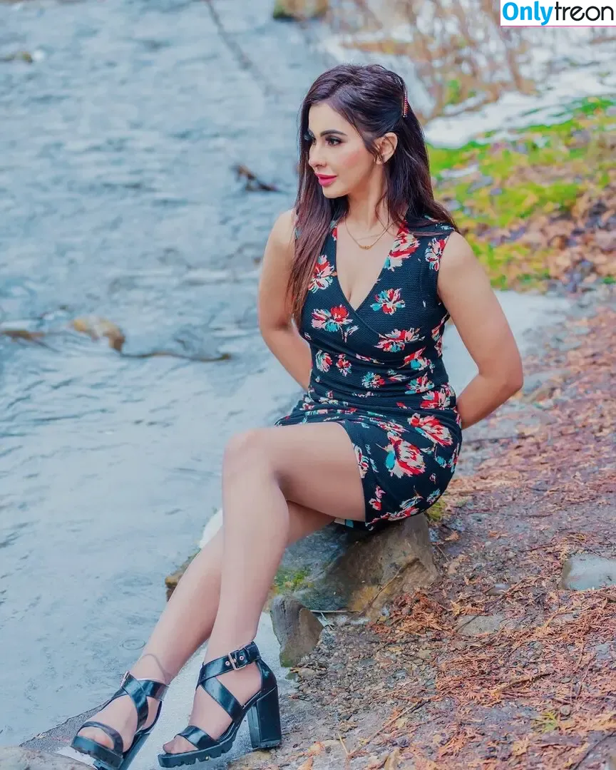 Meetii Kalher nude photo #0293 (meetiikalher)