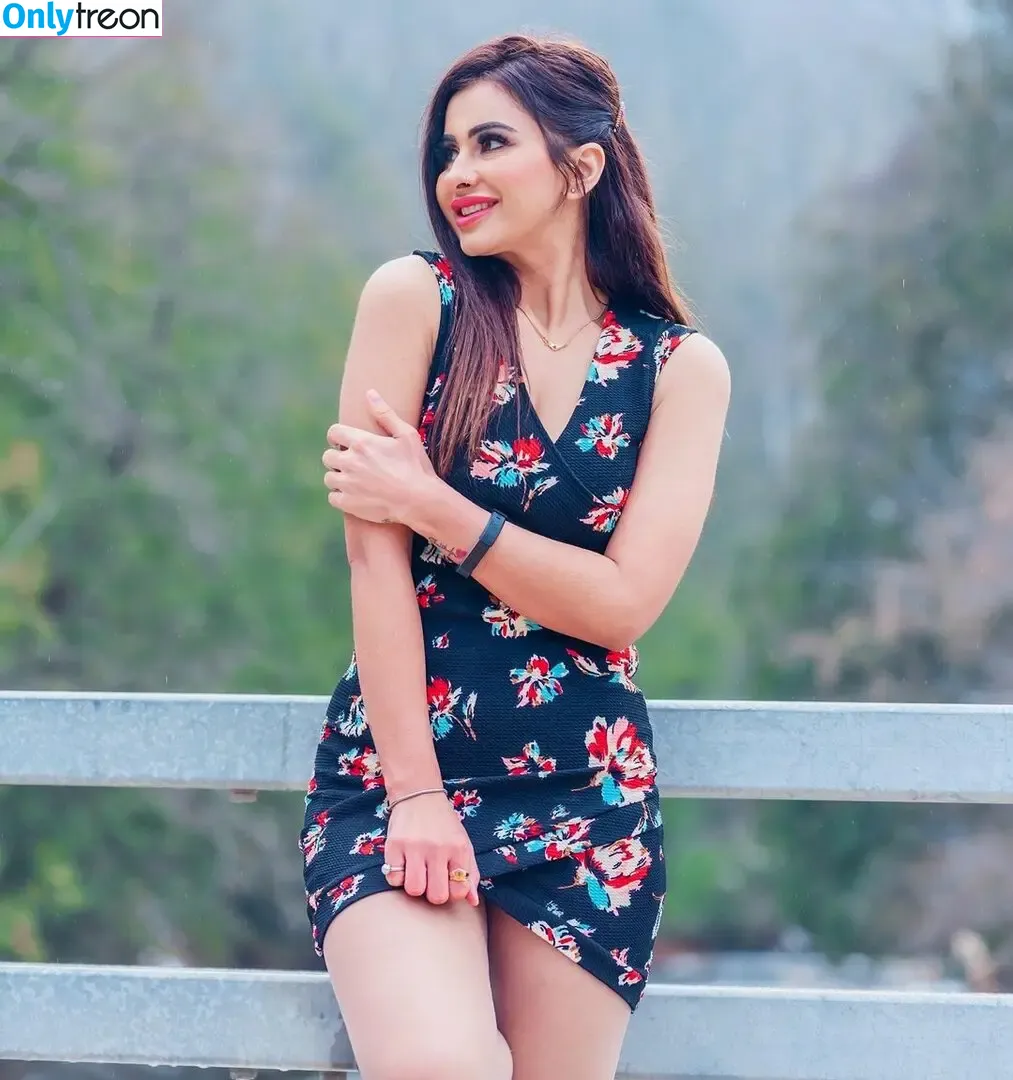 Meetii Kalher nude photo #0315 (meetiikalher)