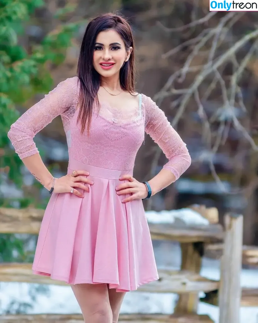 Meetii Kalher nude photo #0321 (meetiikalher)