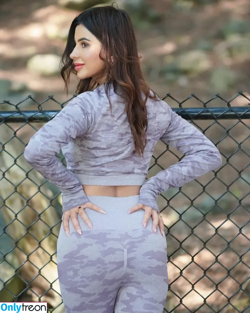 Meetii Kalher nude photo #0383 (meetiikalher)