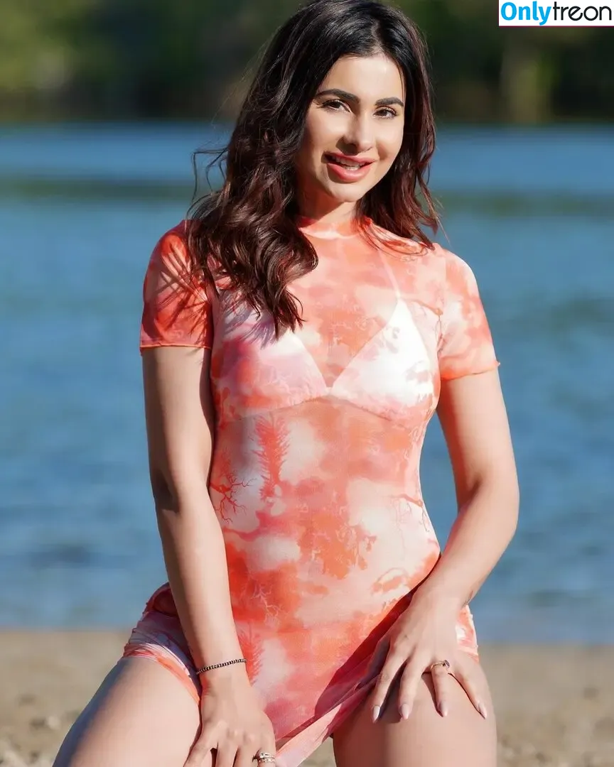 Meetii Kalher nude photo #0396 (meetiikalher)