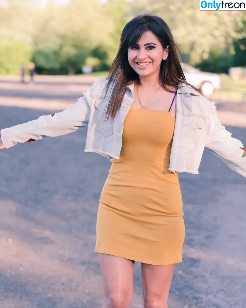 Meetii Kalher nude photo #0571 (meetiikalher)
