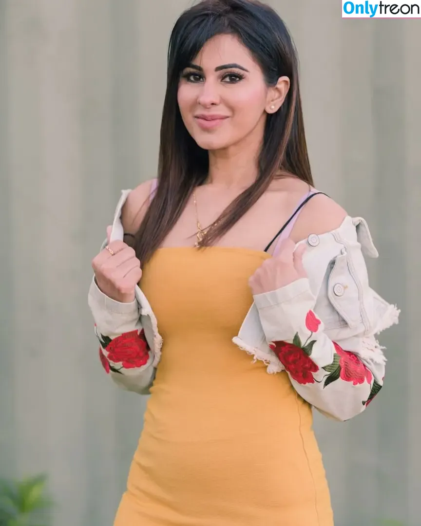 Meetii Kalher nude photo #0573 (meetiikalher)