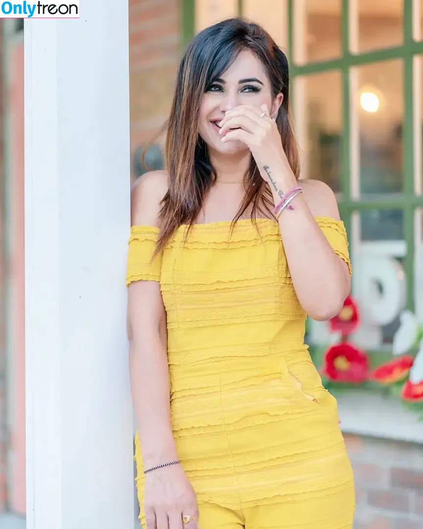 Meetii Kalher nude photo #0597 (meetiikalher)