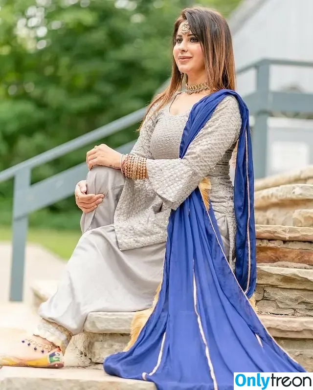 Meetii Kalher nude photo #0601 (meetiikalher)