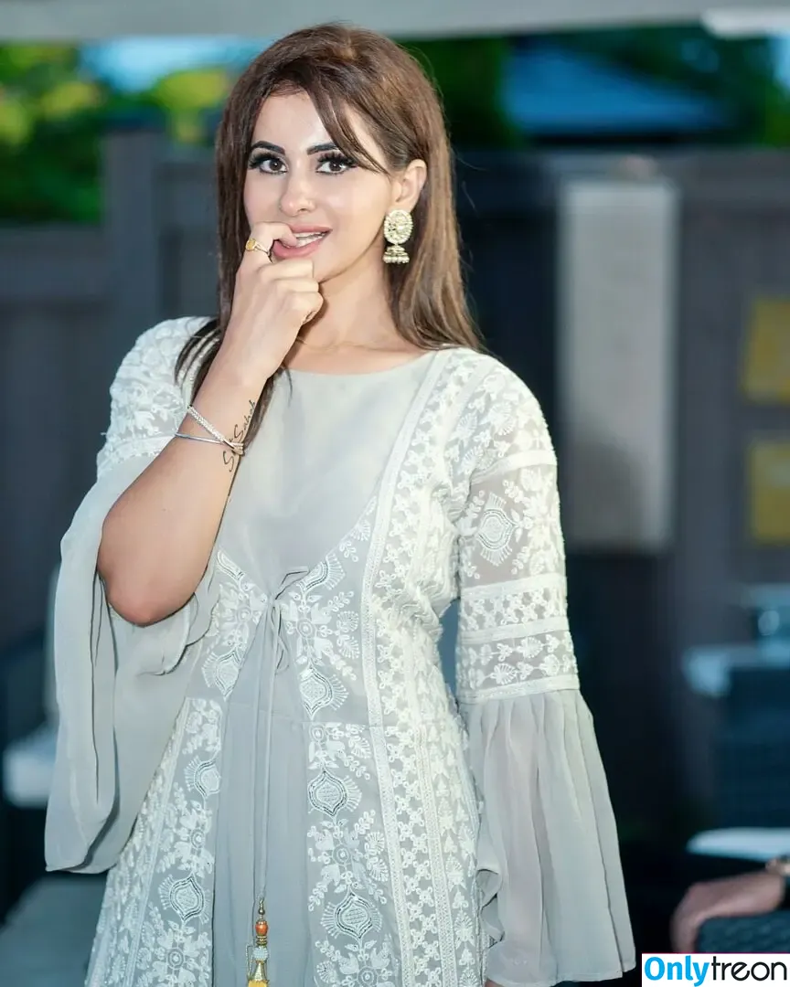Meetii Kalher nude photo #0610 (meetiikalher)
