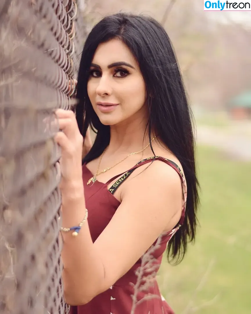 Meetii Kalher nude photo #0627 (meetiikalher)