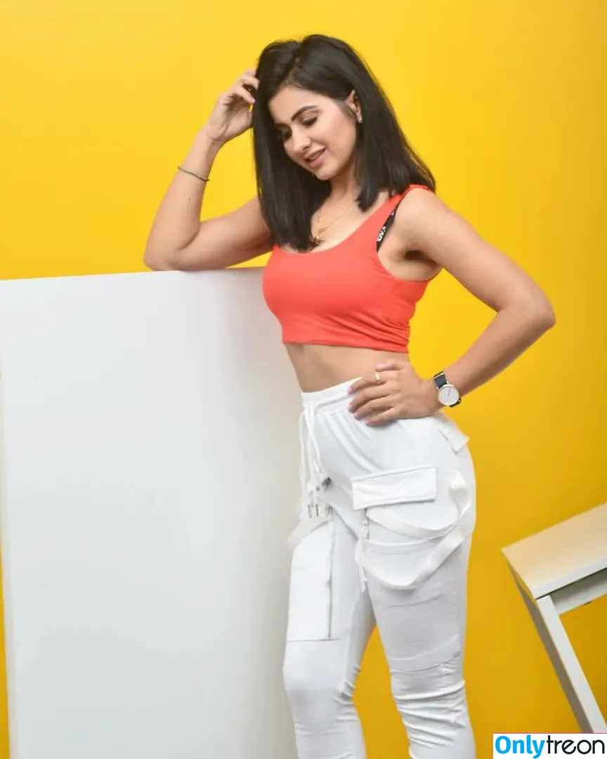 Meetii Kalher nude photo #0646 (meetiikalher)