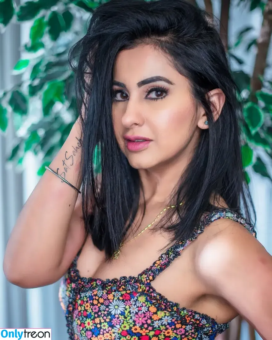 Meetii Kalher nude photo #0651 (meetiikalher)