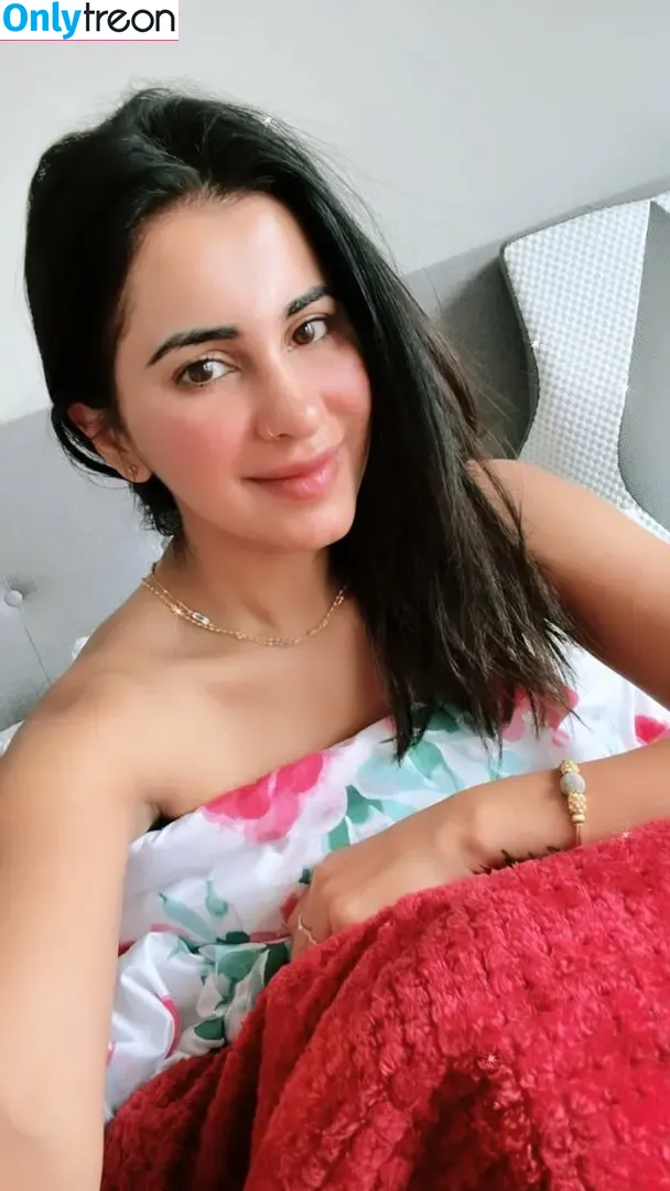 Meetii Kalher nude photo #1309 (meetiikalher)