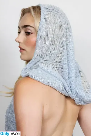 Meg Donnelly / megdonnelly nude photo #0104