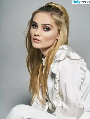 Meg Donnelly / megdonnelly nude photo #0112