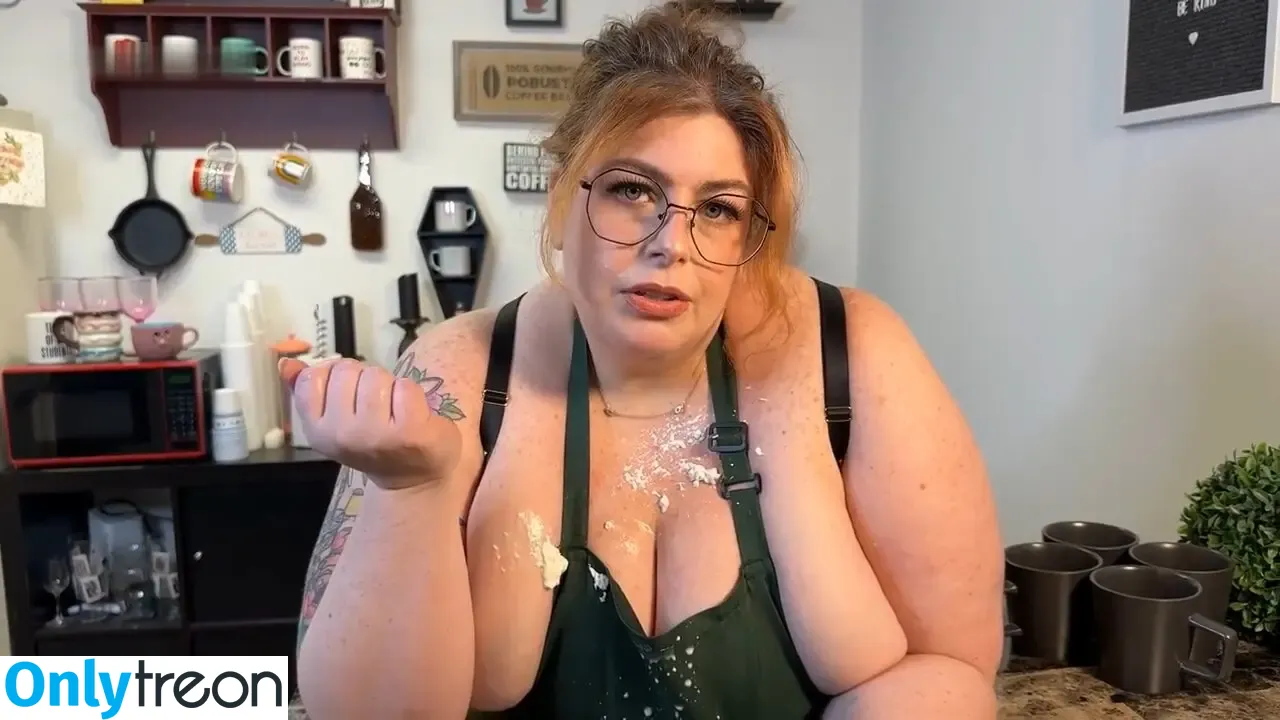 Megan Daw nude photo #0035 (megan___daw__cosplays / megan__daw / megandaw)