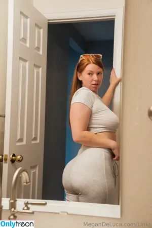 Megan DeLuca / Megmdxoxo_ / toroproductions / user nude photo #0121