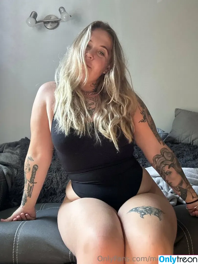 megan.f2xxx nude photo #0059 (megan.finley)