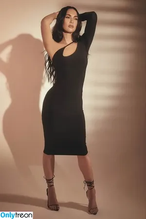 Megan Fox / megan.fox / meganfox nude photo #0078