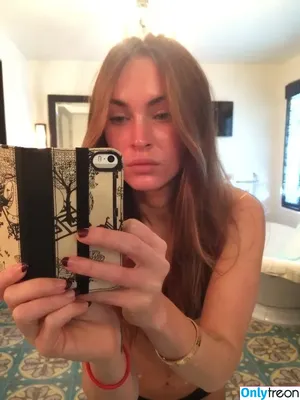Megan Fox / megan.fox / meganfox nude photo #0146