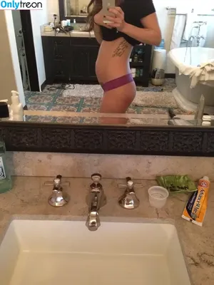 Megan Fox / megan.fox / meganfox nude photo #0184