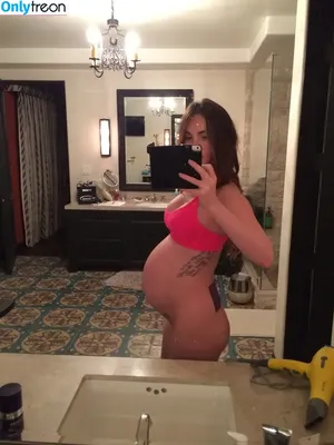 Megan Fox / megan.fox / meganfox nude photo #0192