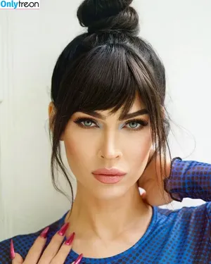 Megan Fox / megan.fox / meganfox nude photo #0210