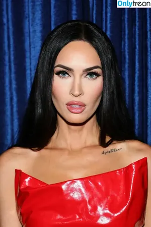 Megan Fox / megan.fox / meganfox nude photo #0439
