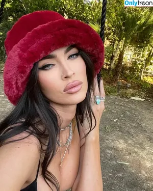 Megan Fox / megan.fox / meganfox nude photo #0559