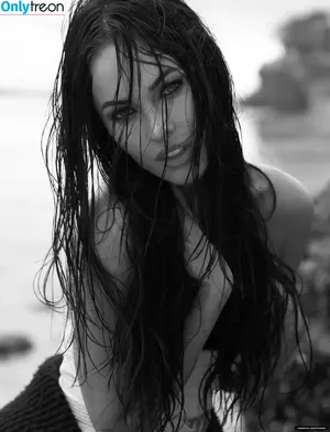 Megan Fox / megan.fox / meganfox nude photo #0560