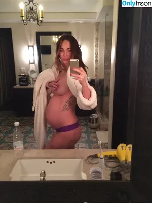 Megan Fox / megan.fox / meganfox nude photo #0804