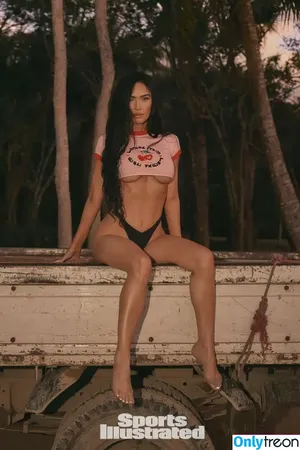 Megan Fox / megan.fox / meganfox nude photo #0915