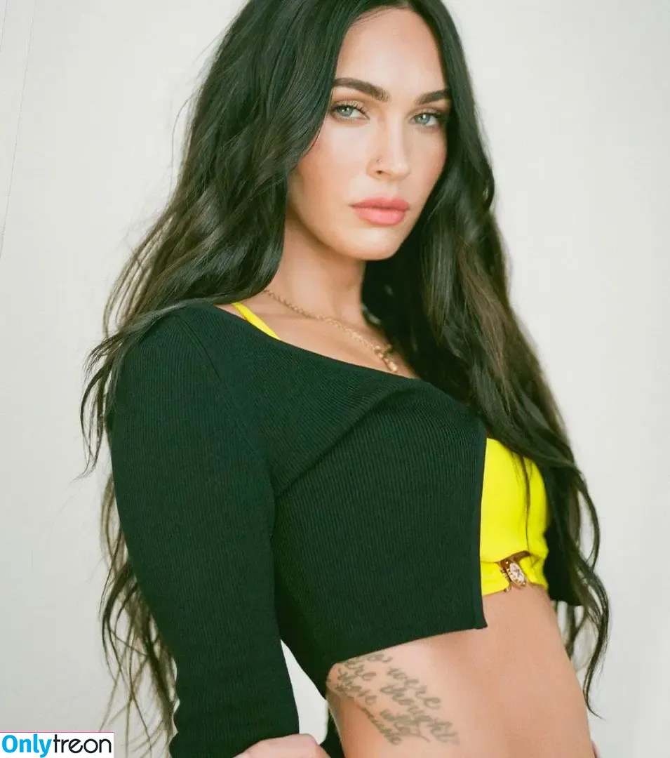 Megan Fox nude photo #0012 (action / meganfox)