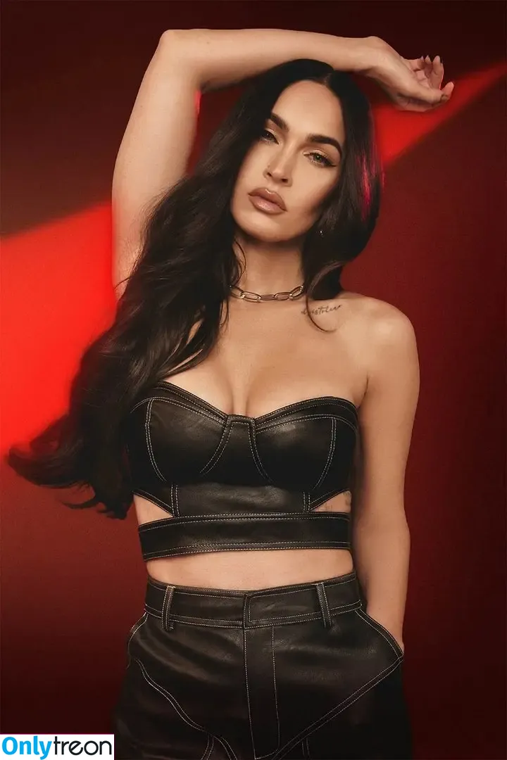Megan Fox nude photo #0080 (action / meganfox)