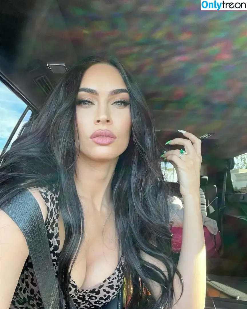 Megan Fox nude photo #0125 (megan.fox / meganfox)