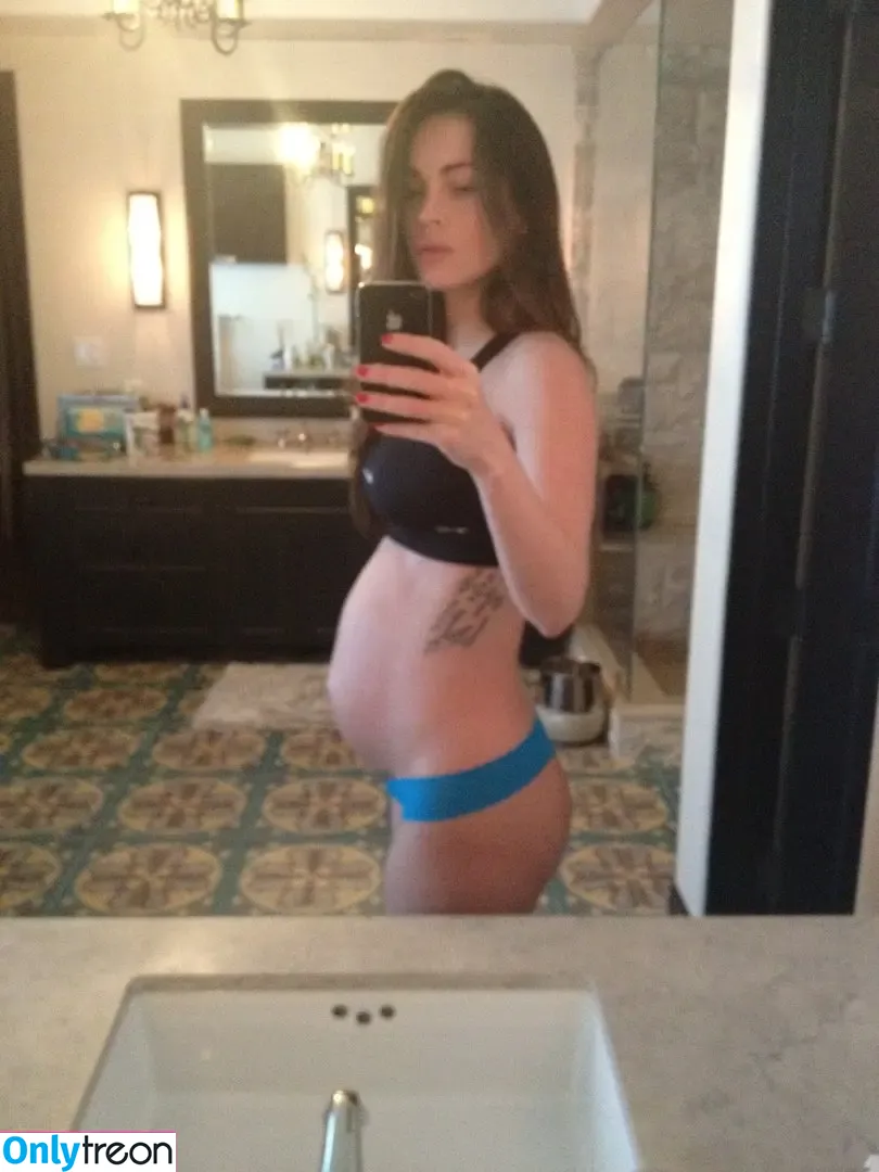 Megan Fox nude photo #0183 (megan.fox / meganfox)