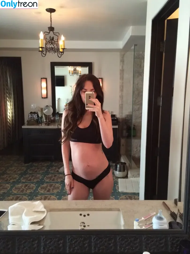Megan Fox nude photo #0187 (megan.fox / meganfox)