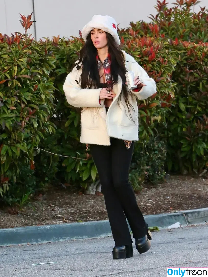Megan Fox nude photo #0769 (megan.fox / meganfox)