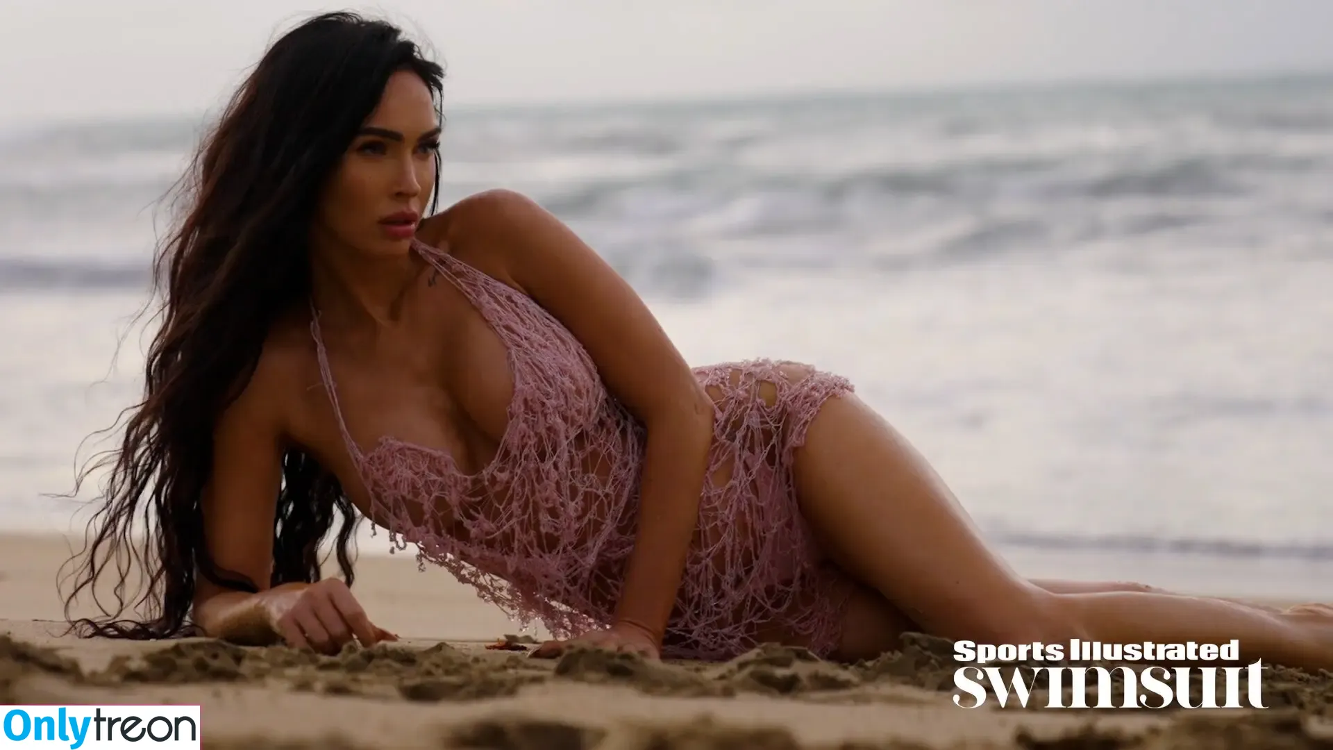 Megan Fox nude photo #0897 (megan.fox / meganfox)