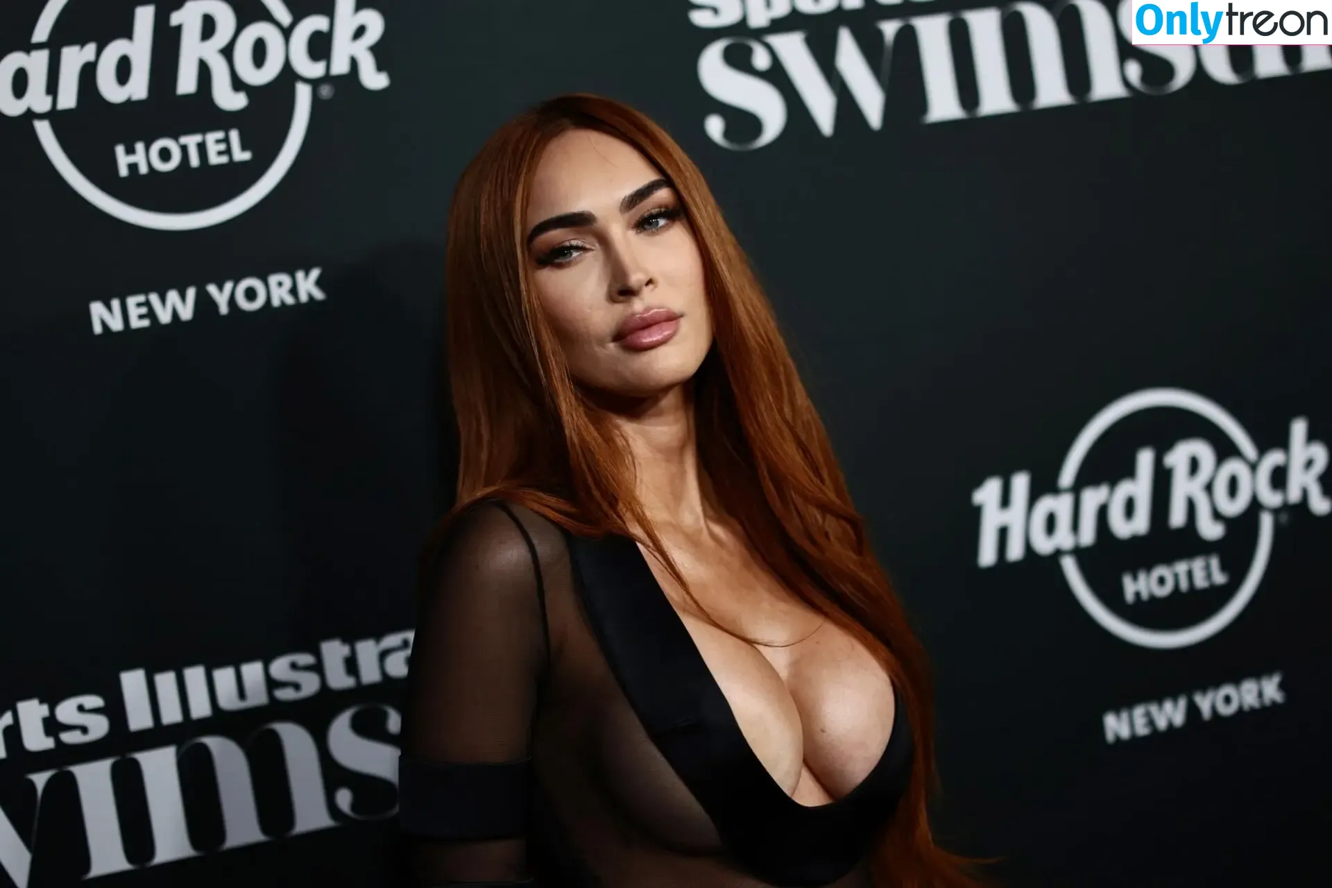 Megan Fox nude photo #0954 (megan.fox / meganfox)