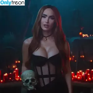 Megan Fox / megan.fox / meganfox nude photo #1000