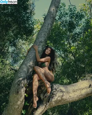 Megan Fox / megan.fox / meganfox nude photo #1020