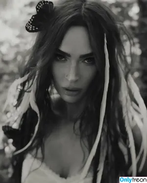Megan Fox / megan.fox / meganfox nude photo #1039