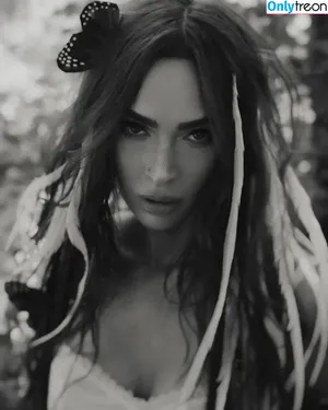 Megan Fox / megan.fox / meganfox nude photo #1045