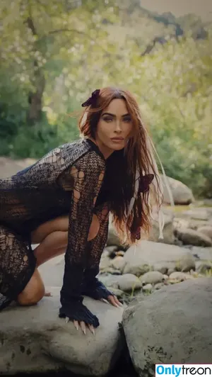 Megan Fox / megan.fox / meganfox nude photo #1054
